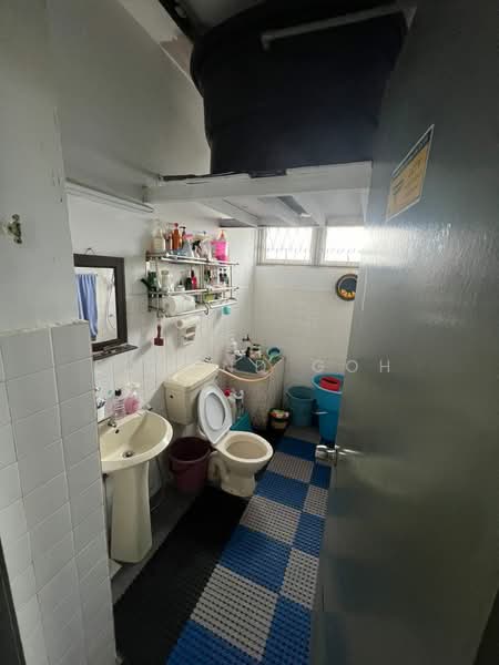 Apartment for Sale at Sea Park Apartment - Edmund Goh - Bathroom - PropertyGuru.com.my