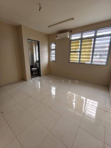 2-storey Terraced House for Sale in Nusantara Prima (Gelang Patah) - ALEX TAN - PropertyGuru.com.my