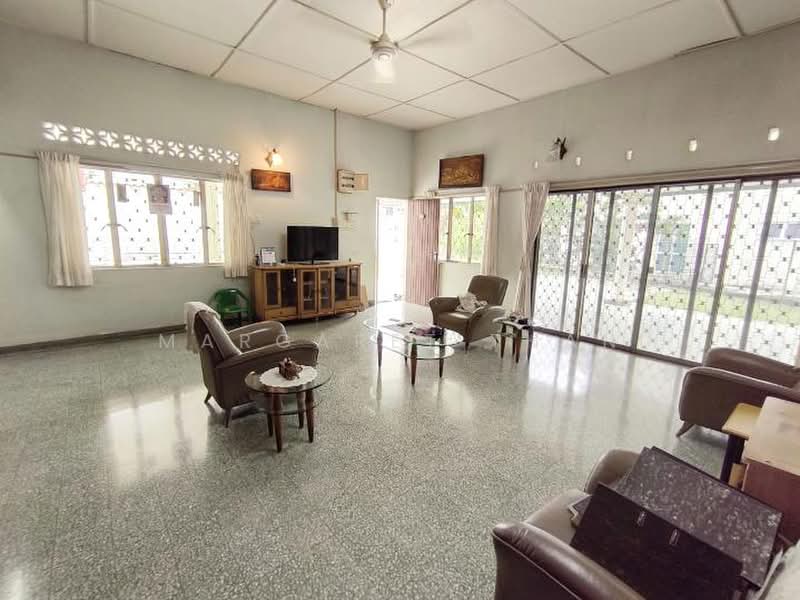 Rumah Banglo untuk Dijual di Petaling Jaya (Selangor) - Margaret Than - Living Room - PropertyGuru.com.my