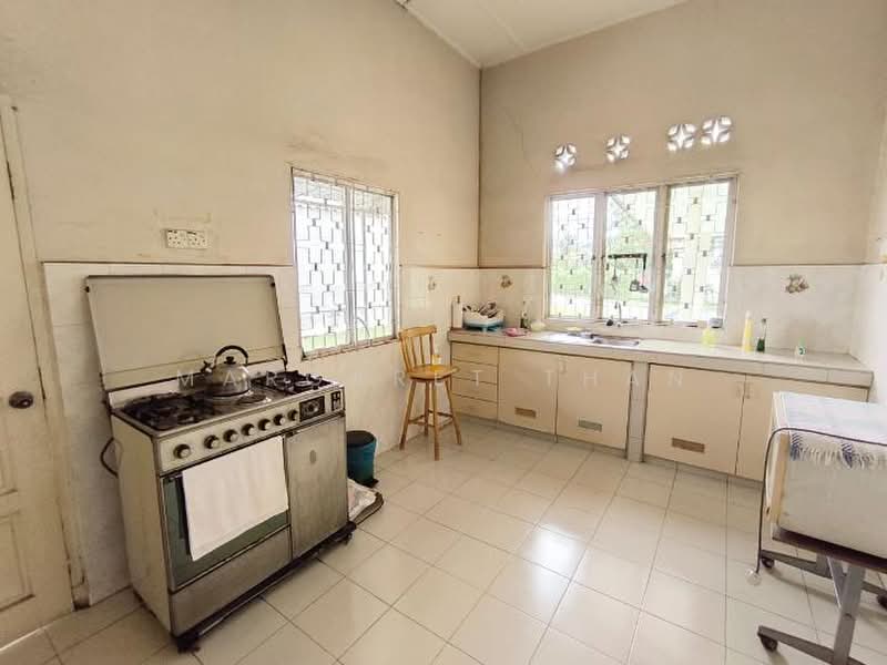 Rumah Banglo untuk Dijual di Petaling Jaya (Selangor) - Margaret Than - Kitchen - PropertyGuru.com.my