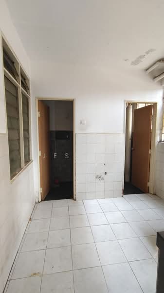 Flat for Sale at Sri Mewah (Kampung Aman 1) - jess ng - Interior - PropertyGuru.com.my