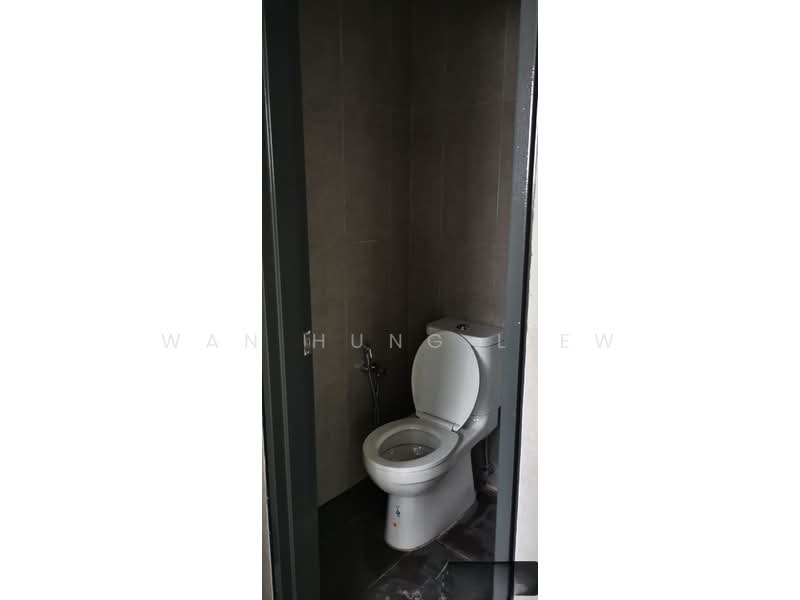 Shop / Office for Rent in Seksyen U13 (Setia Alam) - Wan Hung Liew - Bathroom - PropertyGuru.com.my