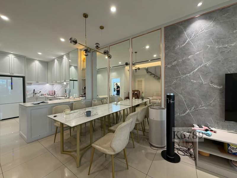 Rumah Teres 2.5-Tingkat untuk Dijual di Setia Utama (Setia Alam) - Mason Chiah - Kitchen - PropertyGuru.com.my