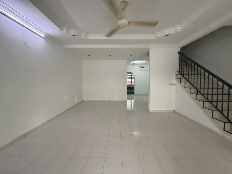 Rumah Teres 2-Tingkat untuk Dijual di Langkap (Perak) - Kelvin Foo - Living Room - PropertyGuru.com.my