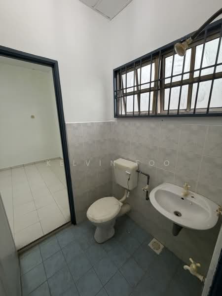 Rumah Teres 2-Tingkat untuk Dijual di Langkap (Perak) - Kelvin Foo - Bathroom - PropertyGuru.com.my