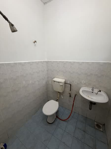 Rumah Teres 2-Tingkat untuk Dijual di Langkap (Perak) - Kelvin Foo - Bathroom - PropertyGuru.com.my