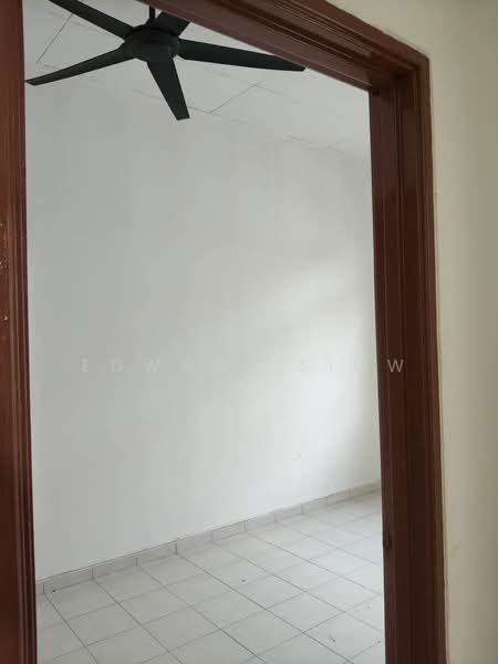 Rumah Teres 2 Tingkat untuk Disewa di Taman Desa Tebrau (Tebrau) - Edward Siow - Interior - PropertyGuru.com.my