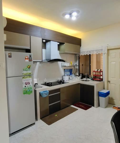 Pangsapuri untuk Disewa di Kristal Villa - Sya Rusli - Kitchen - PropertyGuru.com.my