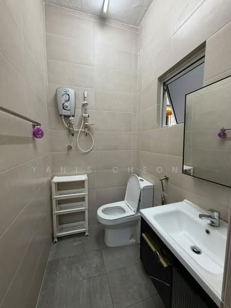 Terraced House for Rent in Taman Wangsa Permai (Kepong) - Yanis Cheong - Bathroom - PropertyGuru.com.my