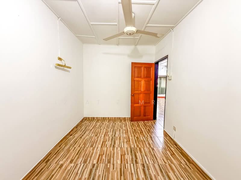 2-storey Terraced House for Sale in Seksyen 20 (Shah Alam) - Izzat Zamros - PropertyGuru.com.my