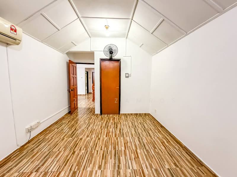 2-storey Terraced House for Sale in Seksyen 20 (Shah Alam) - Izzat Zamros - PropertyGuru.com.my