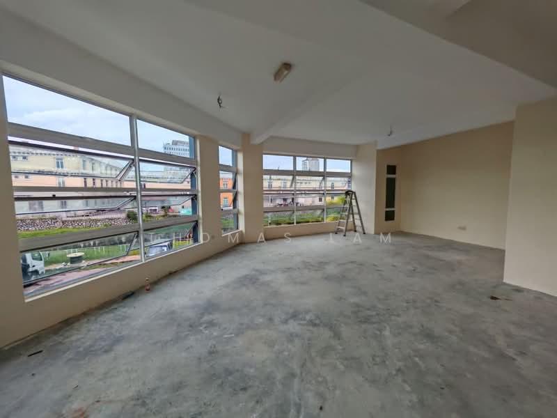 Shop for Rent in Taman Tasik Utama (Bukit Katil) - Thomas Lam - Interior - PropertyGuru.com.my