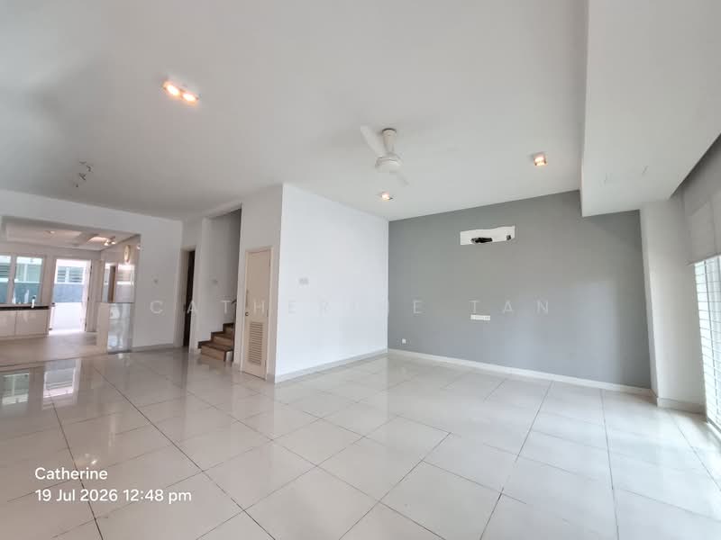 Rumah Teres 2.5 Tingkat untuk Dijual di Putra Heights (Subang Jaya) - Catherine Tan - Living Room - PropertyGuru.com.my