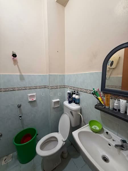 2-storey Terraced House for Sale in Taman Setia Indah (Tebrau) - Yucong . - Bathroom - PropertyGuru.com.my