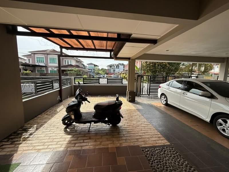 Rumah Berkembar untuk Dijual di Kuching (Sarawak) - Alfred Chua - Exterior - PropertyGuru.com.my