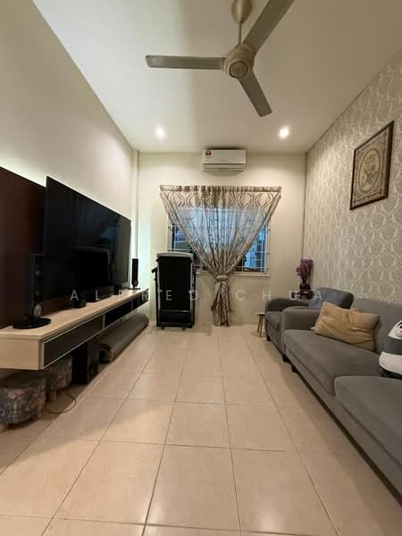 Rumah Berkembar untuk Dijual di Kuching (Sarawak) - Alfred Chua - Living Room - PropertyGuru.com.my
