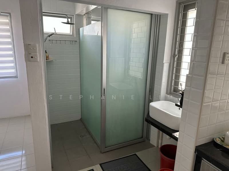 Rumah Flat untuk Dijual di Taman Terubong Indah (Majestic Heights) - Stephanie Lim - Bathroom - PropertyGuru.com.my