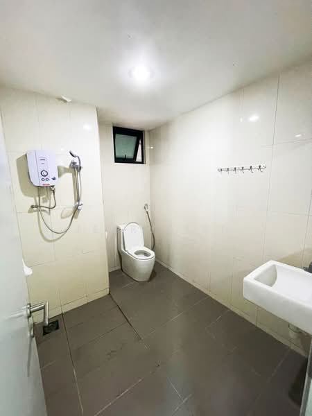 Kondominium untuk Disewa di The Promenade - Jerry Tan - Bathroom - PropertyGuru.com.my