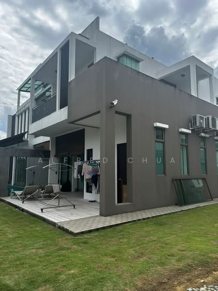 Rumah Banglo untuk Dijual di Kuching (Sarawak) - Alfred Chua - Exterior - PropertyGuru.com.my