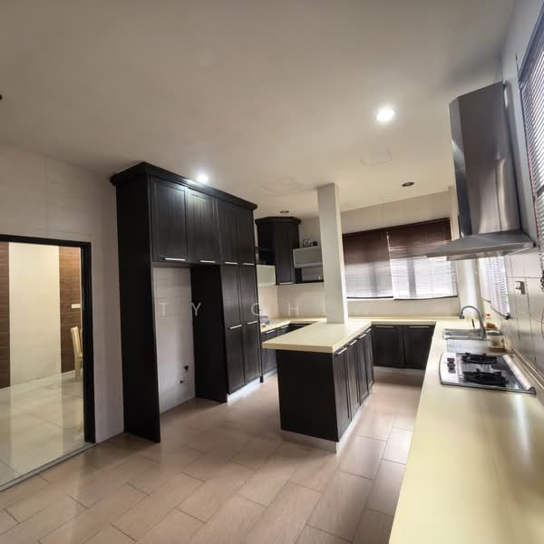 Rumah Berkembar untuk Dijual di Bandar Botanic (Klang) - TY Chew - Kitchen - PropertyGuru.com.my