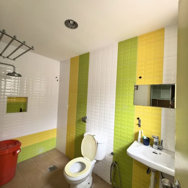 Rumah Berkembar untuk Dijual di Bandar Botanic (Klang) - TY Chew - Bathroom - PropertyGuru.com.my