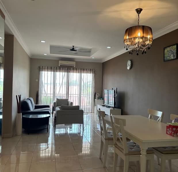 Rumah Teres untuk Dijual di Kayu Ara (Selangor) - Mel Wong - Living Room - PropertyGuru.com.my
