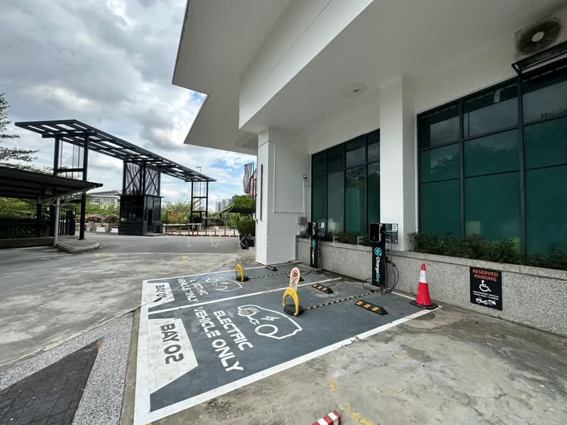 Service Residence for Sale at Subang Soho (One Soho) - Lee Luke - PropertyGuru.com.my