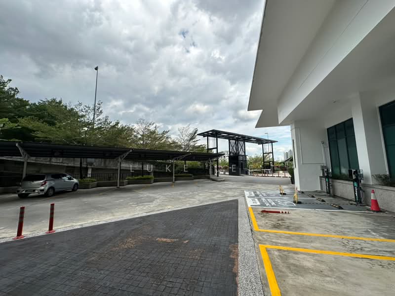 Service Residence for Sale at Subang Soho (One Soho) - Lee Luke - PropertyGuru.com.my