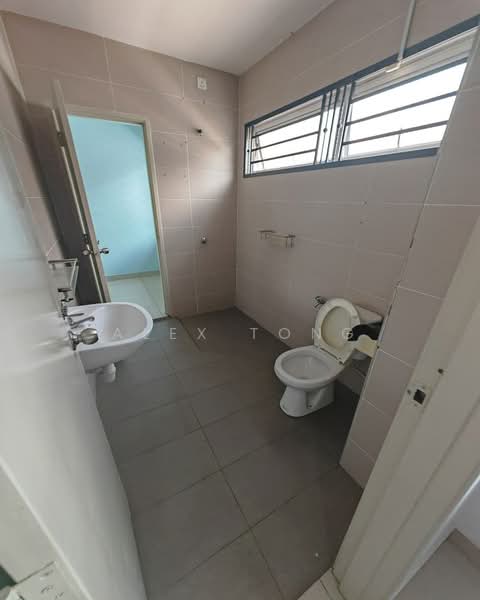 Rumah Teres 2 Tingkat untuk Dijual di Bandar Saujana Putra (Tanjong Duabelas) - Alex Tong - PropertyGuru.com.my