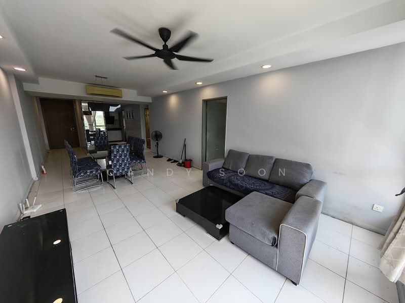 Kondominium untuk Dijual di The Saffron - Candy Soon - Living Room - PropertyGuru.com.my