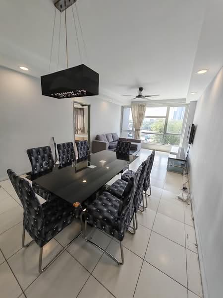 Kondominium untuk Dijual di The Saffron - Candy Soon - Dining Room - PropertyGuru.com.my