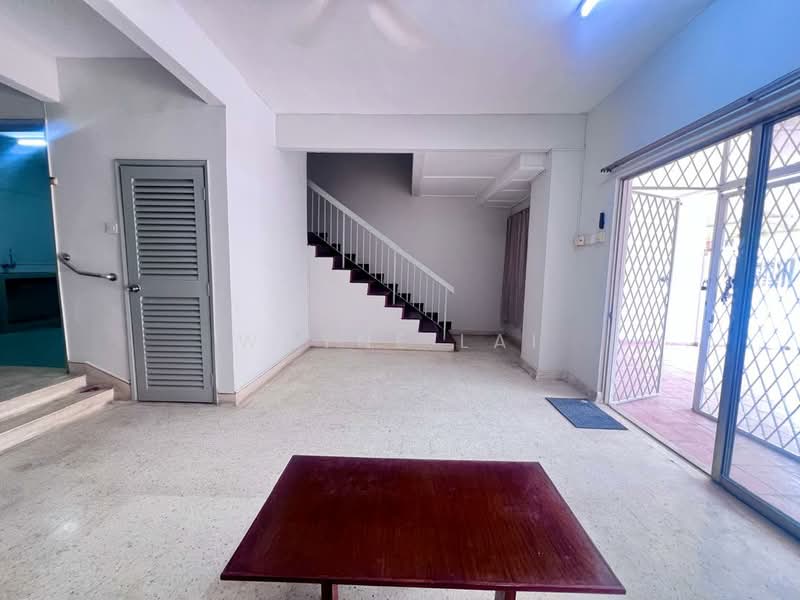 Rumah Berkembar untuk Disewa di SS18 (Subang Jaya) - Wayne Lai - Living Room - PropertyGuru.com.my