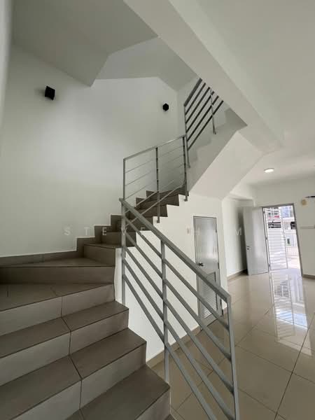 3-storey Terraced House for Sale in Seri Kembangan (Selangor) - Steve Tham - Interior - PropertyGuru.com.my