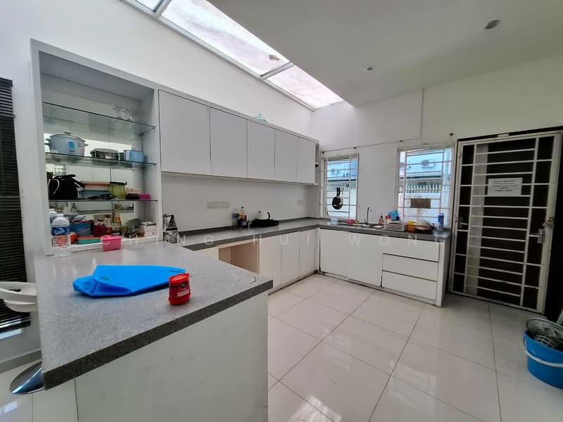 Rumah Teres 2 Tingkat untuk Dijual di Taman Formosa (Penampang) - Ching Hui Wong - Kitchen - PropertyGuru.com.my