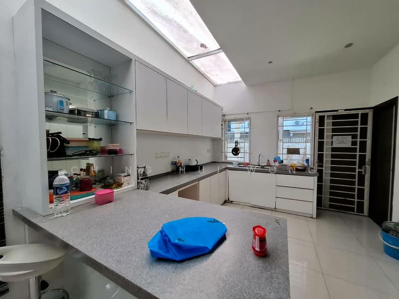 Rumah Teres 2 Tingkat untuk Dijual di Taman Formosa (Penampang) - Ching Hui Wong - Kitchen - PropertyGuru.com.my