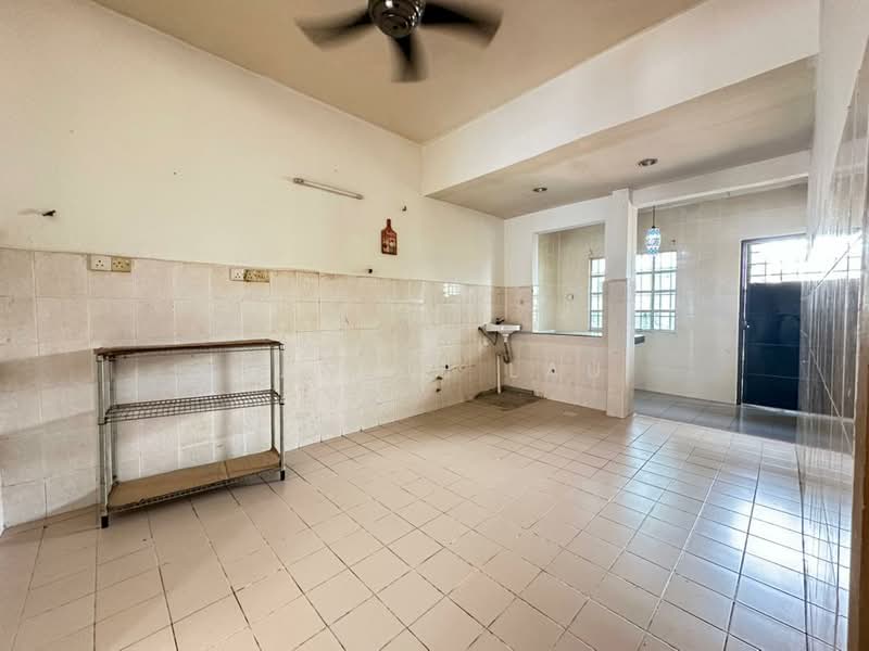 Rumah Teres 2 Tingkat untuk Dijual di Mahkota Cheras (Cheras) - Janice Lau - Kitchen - PropertyGuru.com.my