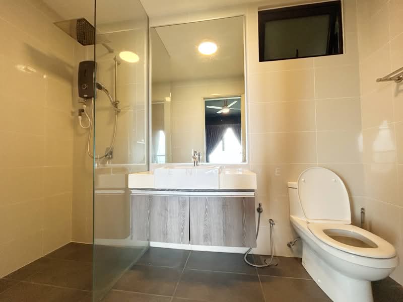 Servis Apartment untuk Disewa di Southkey Mosaic - Lywen Thye - Bathroom - PropertyGuru.com.my