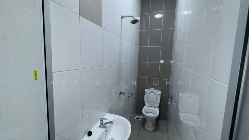 Townhouse for Rent in Taman Sutera Utama (Skudai) - Ang Boon Chai - Bathroom - PropertyGuru.com.my