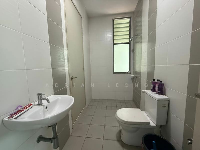 3-storey Terraced House for Sale in Puchong (Selangor) - Adrian Leong - Bathroom - PropertyGuru.com.my