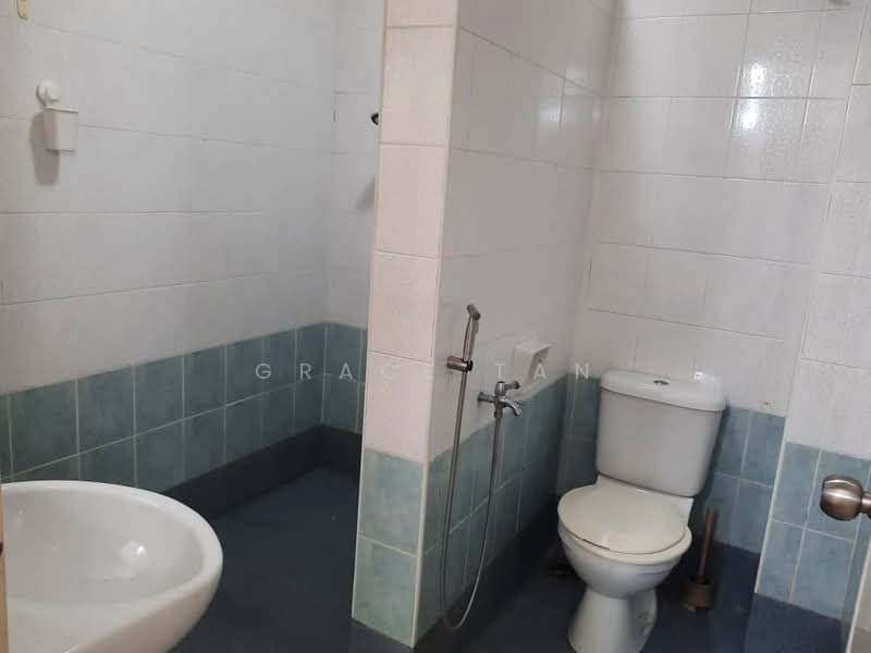 Rumah Teres 2.5 Tingkat untuk Disewa di Mutiara Damansara (Selangor) - Grace Tan - Bathroom - PropertyGuru.com.my