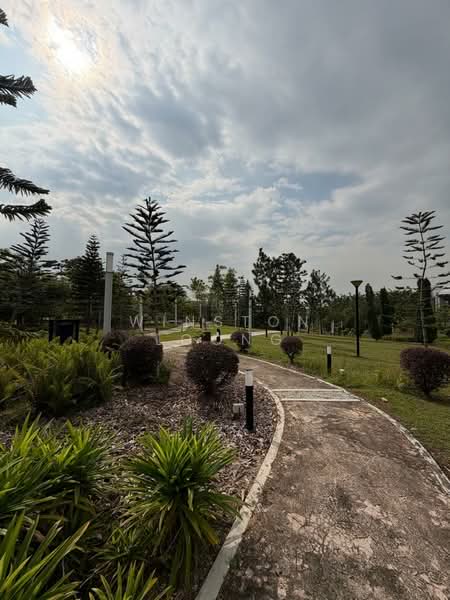 2-storey Terraced House for Sale in Jade Hills (Kajang) - Winston Loong - Garden - PropertyGuru.com.my