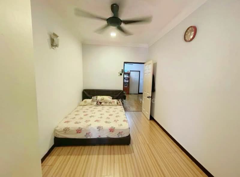 Rumah Teres 2 Tingkat untuk Dijual di Taman Tun Dr Ismail (Kuala Lumpur) - Aivan Ng - Bedroom - PropertyGuru.com.my