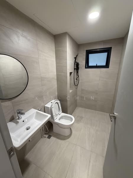 Service Residence for Rent at Skyline KL - Ken Chin - Master Bathroom - PropertyGuru.com.my