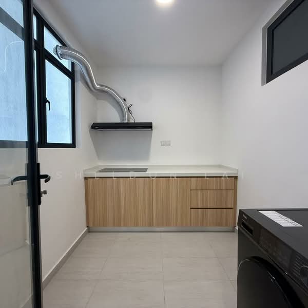 Servis Apartment untuk Disewa di Sunway Belfield - Sheldon Lai - Kitchen - PropertyGuru.com.my