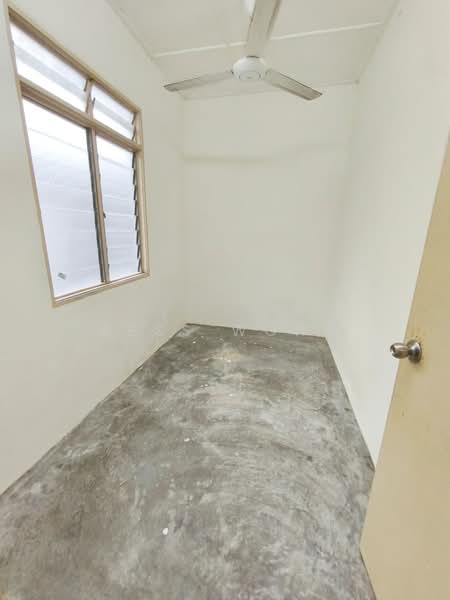 Flat for Rent at Flat Taman Pelangi Indah - Bess Wong - PropertyGuru.com.my