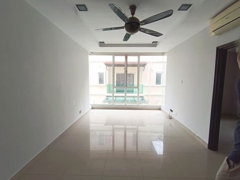 Semi-Detached House for Sale in Seri Aman Heights (Sungai Buloh) - Elisa Yap - Living Room - PropertyGuru.com.my