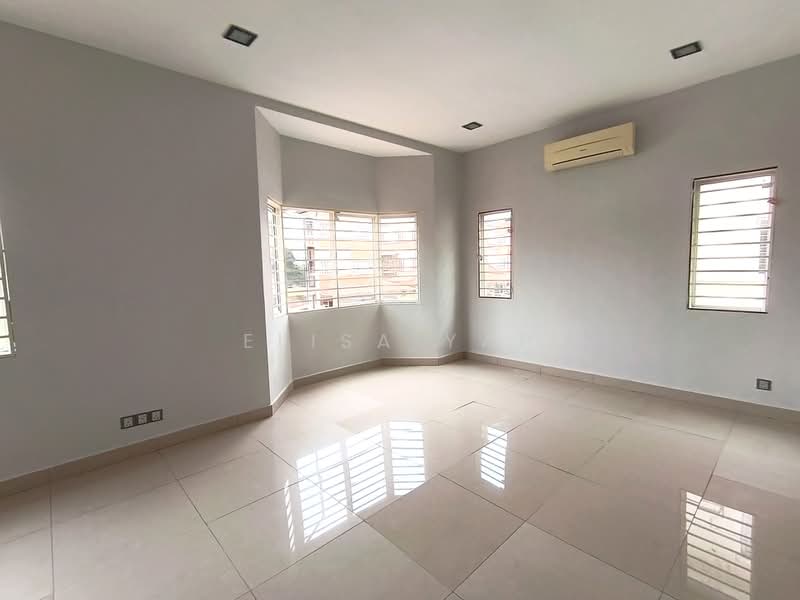 Semi-Detached House for Sale in Seri Aman Heights (Sungai Buloh) - Elisa Yap - Interior - PropertyGuru.com.my