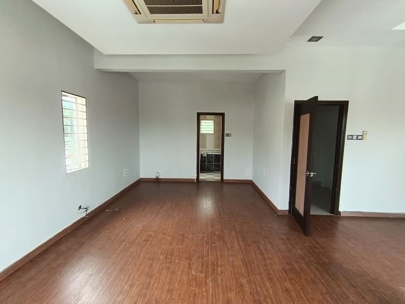 Semi-Detached House for Sale in Seri Aman Heights (Sungai Buloh) - Elisa Yap - Interior - PropertyGuru.com.my