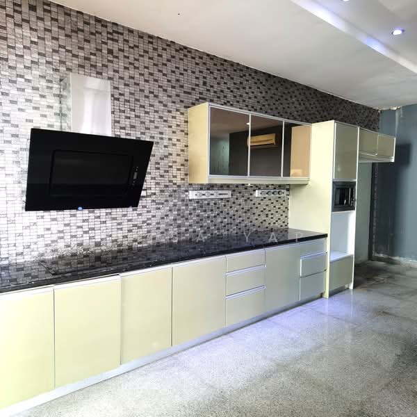 Semi-Detached House for Sale in Seri Aman Heights (Sungai Buloh) - Elisa Yap - Kitchen - PropertyGuru.com.my
