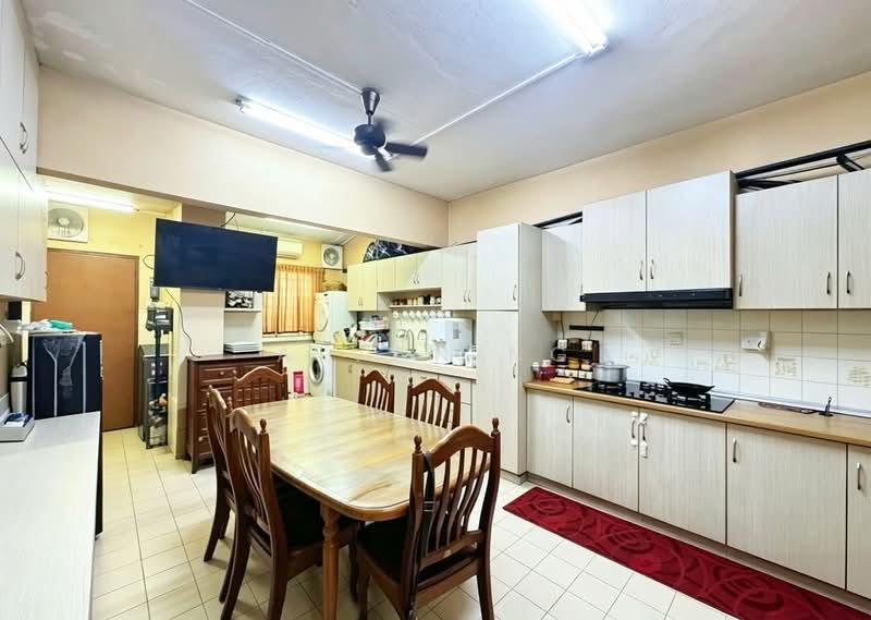 Rumah Teres 2 Tingkat untuk Dijual di Taman Tun Dr Ismail (Kuala Lumpur) - Aivan Ng - Kitchen - PropertyGuru.com.my
